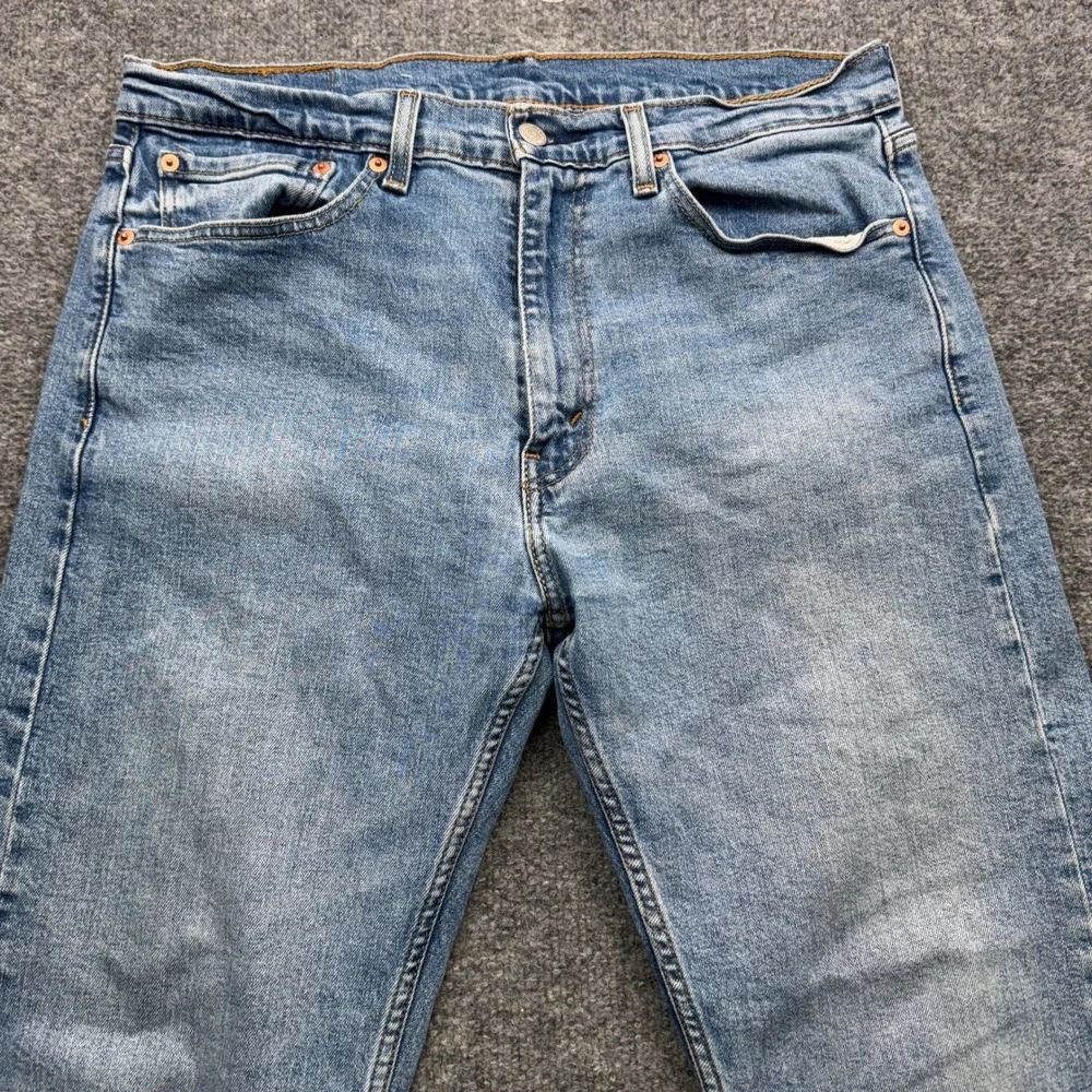 Levi's 505‎ Regular Fit Jeans Mens 34x32 Light Wash Blue 30in Inseam Denim