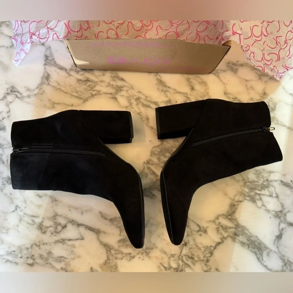 🖤 NIB Sugar Evvie Black Chelsea Booties | Pointed Toe | Sz 11 | Chunky Heel