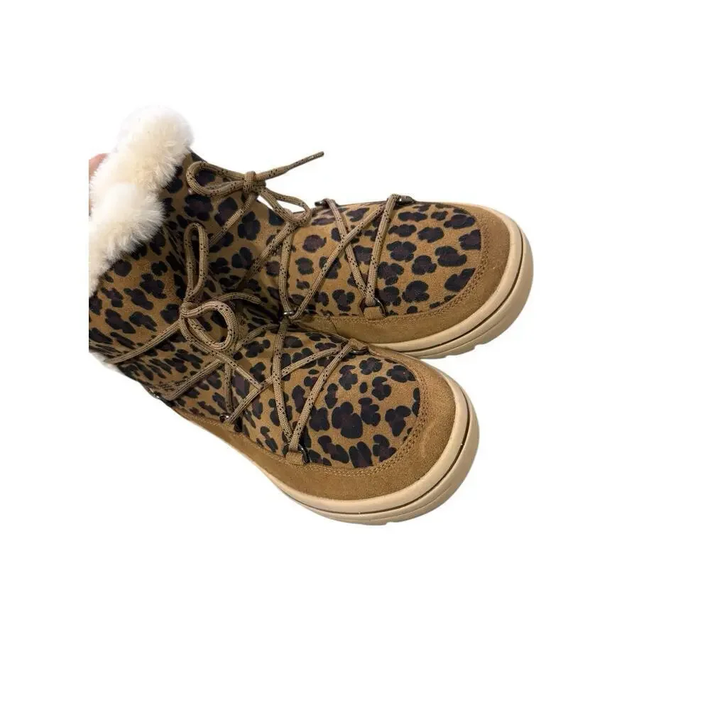 Skechers preowned clean
