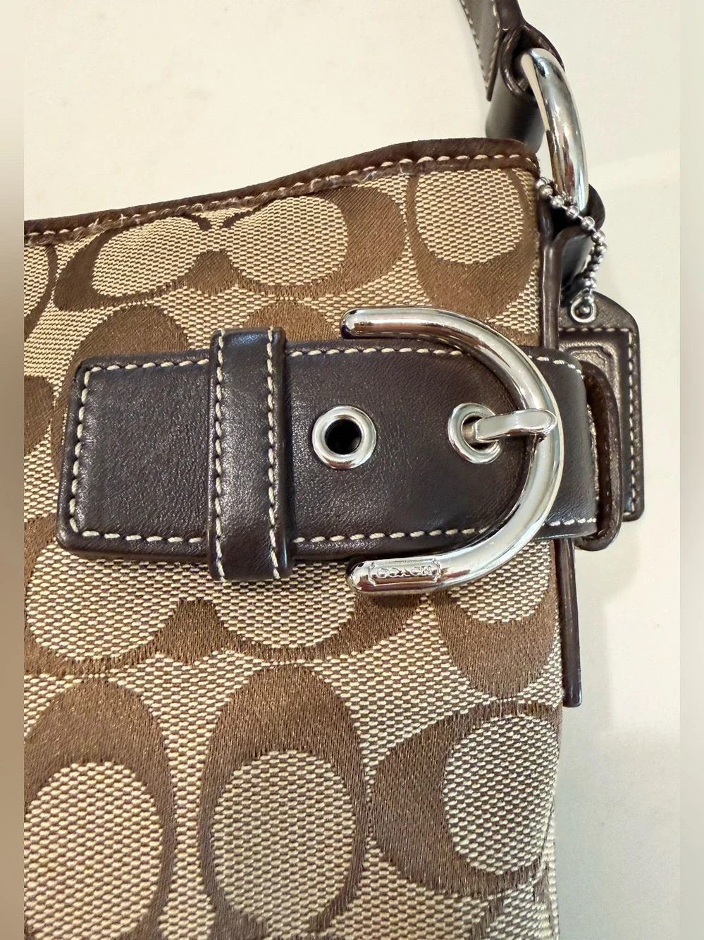 Coach it features