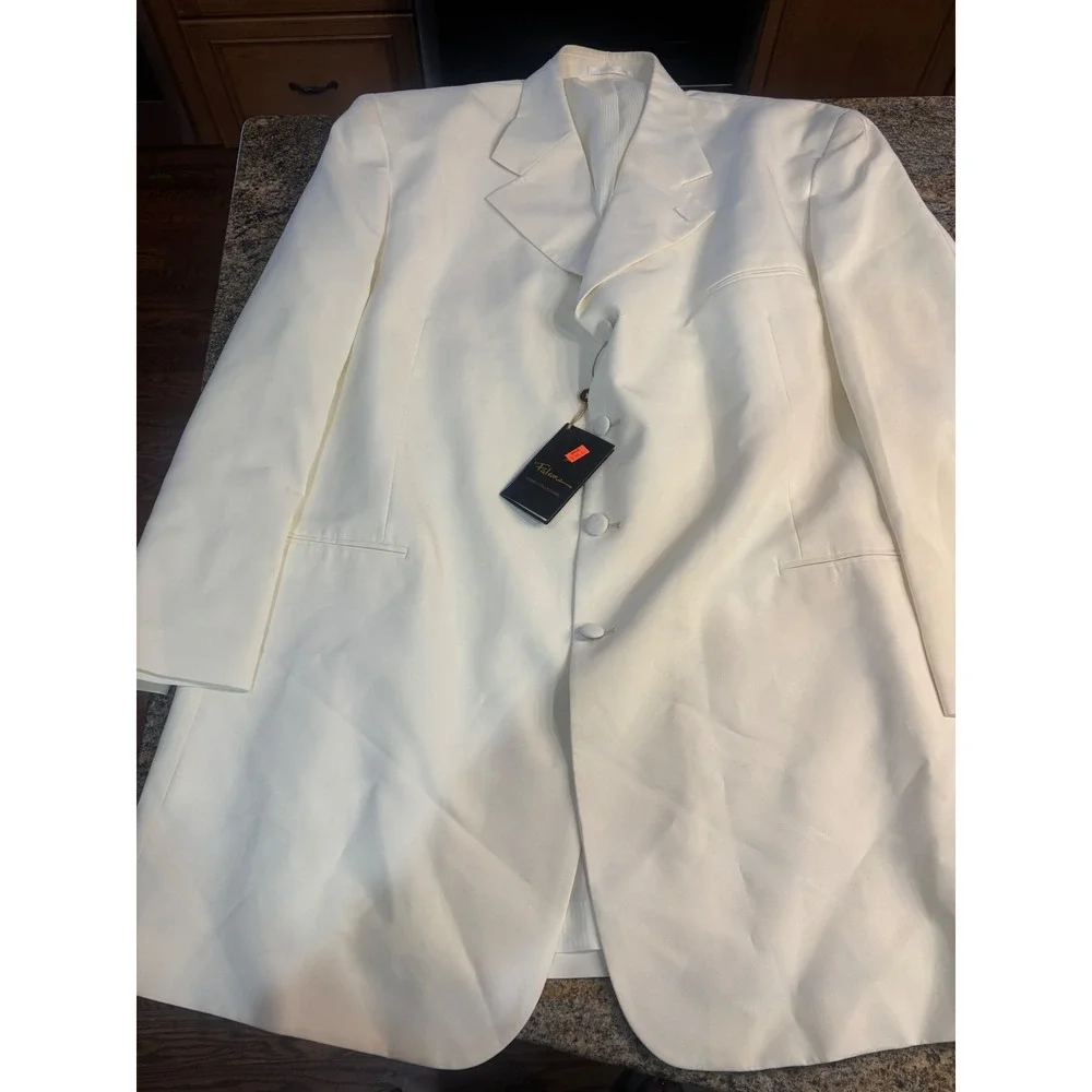 Falcone curtis vested