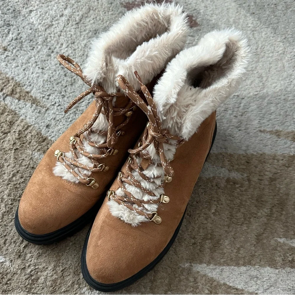 J. Crew Women’s Sherpa Lace Up Winter Boot Chestnut Size 9 Hiking