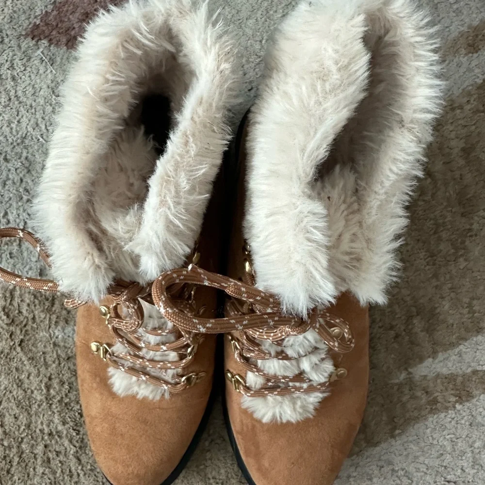 J. Crew Women’s Sherpa Lace Up Winter Boot Chestnut Size 9 Hiking