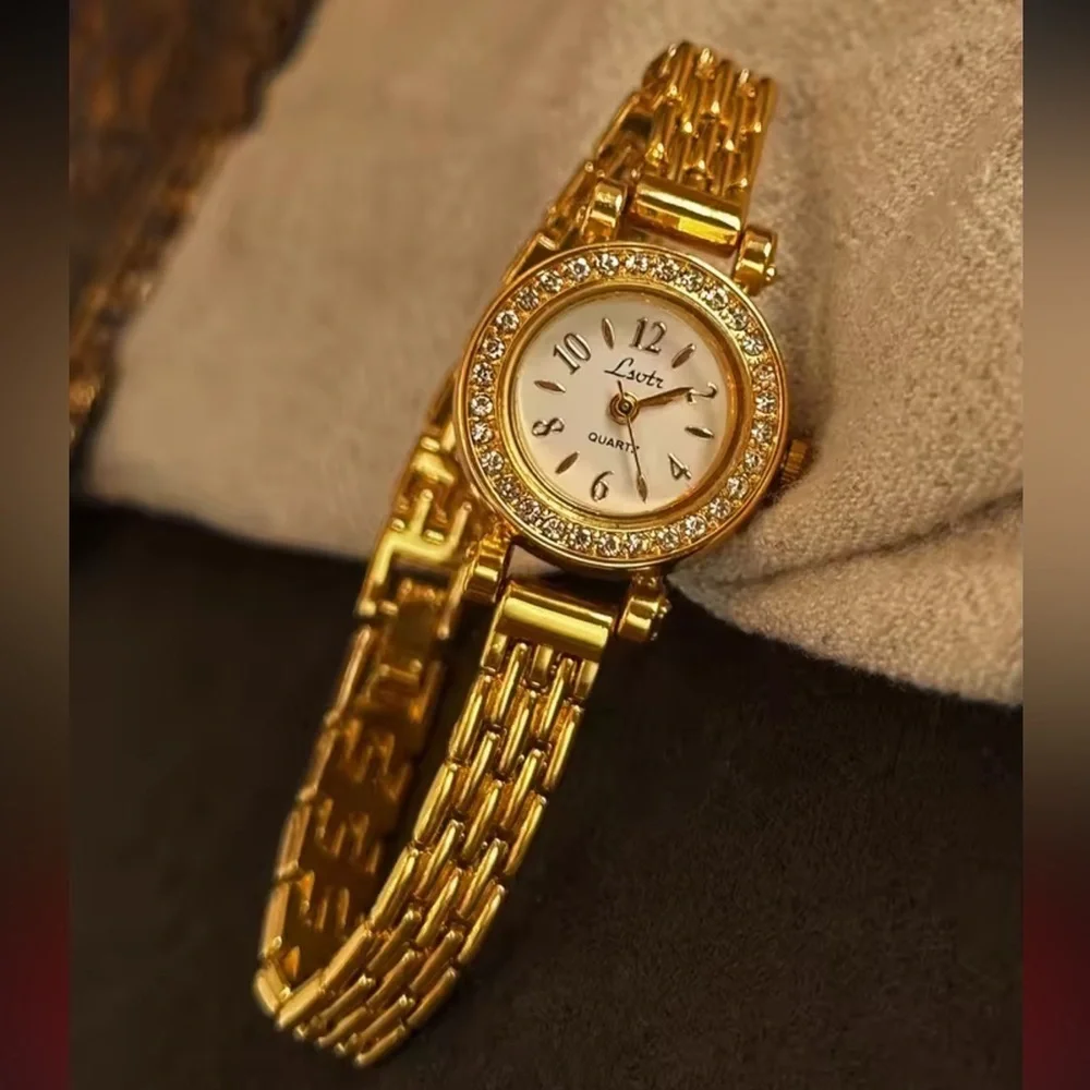 Vintage Classic Gold Women's Watch