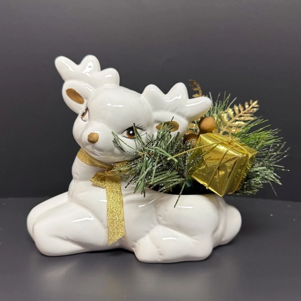 1990’s White Ceramic Sitting Reindeer Planter Holiday Gold Bow & Greenery EUC