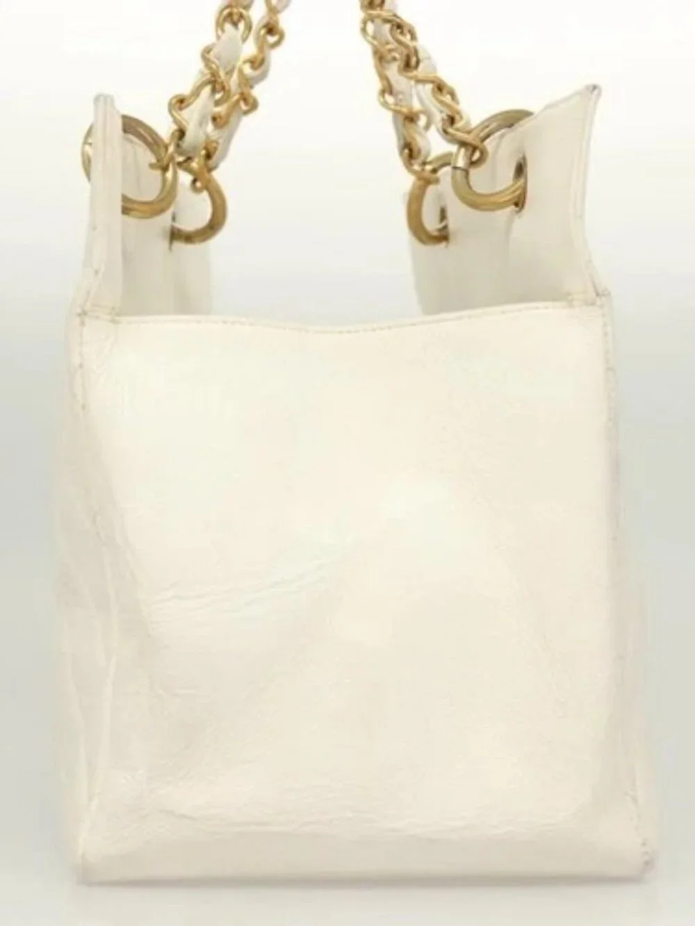 CHANEL brand	chanel color	white
