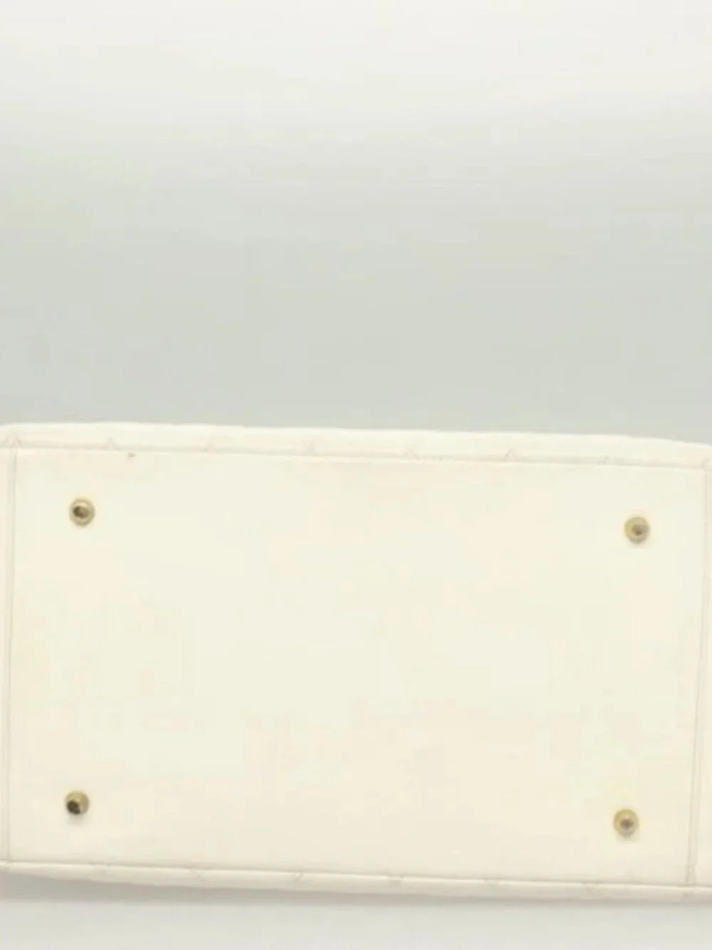 CHANEL brand	chanel color	white