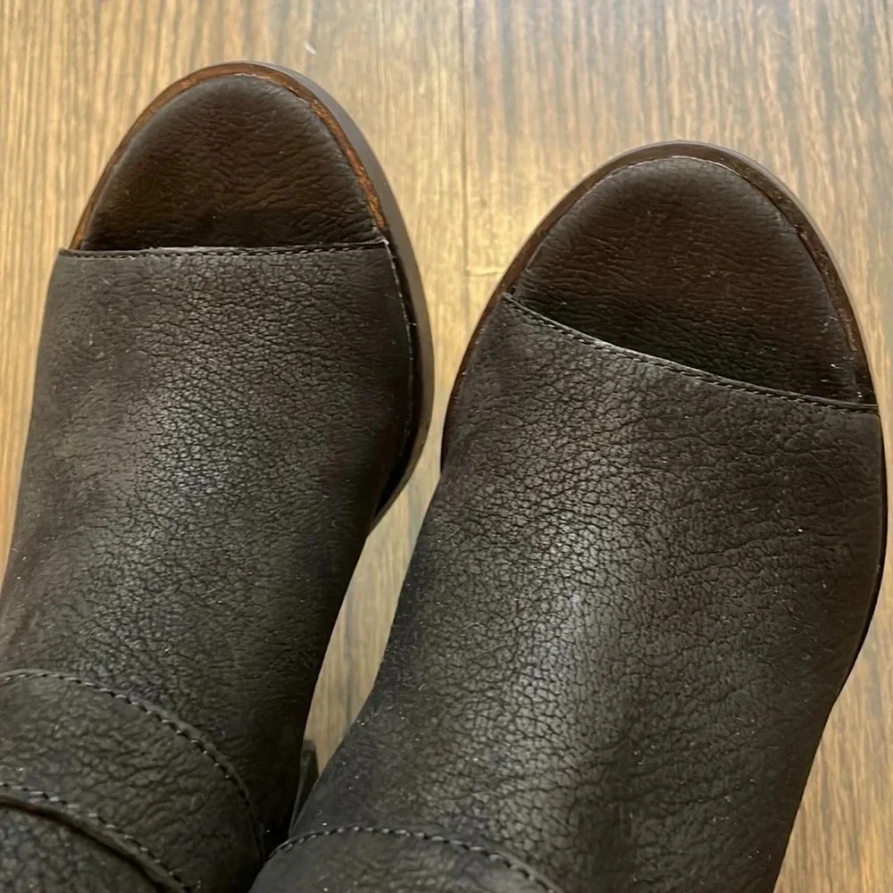 Eileen Fisher great pre