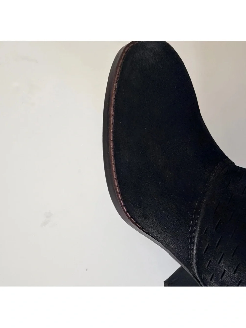 BareTraps stylish black