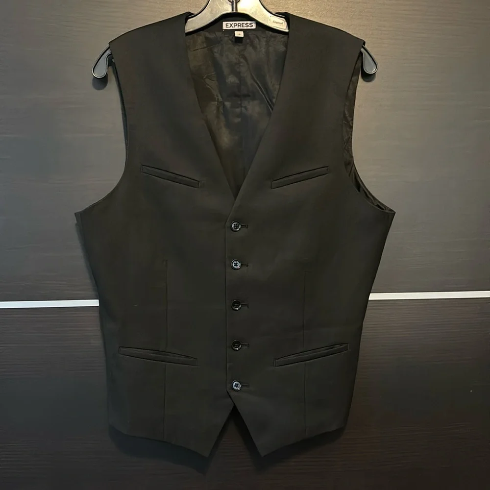 Express men’s vest