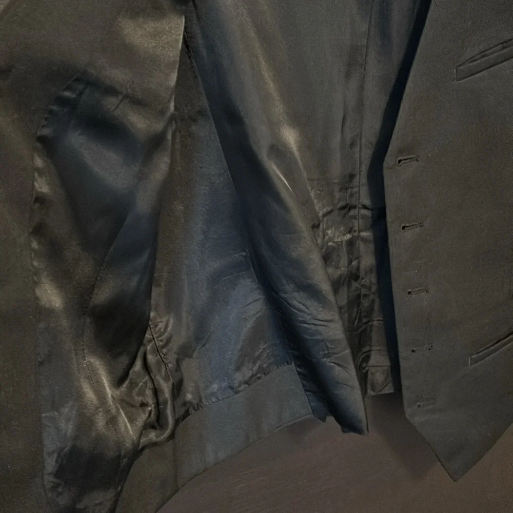 Express men’s vest