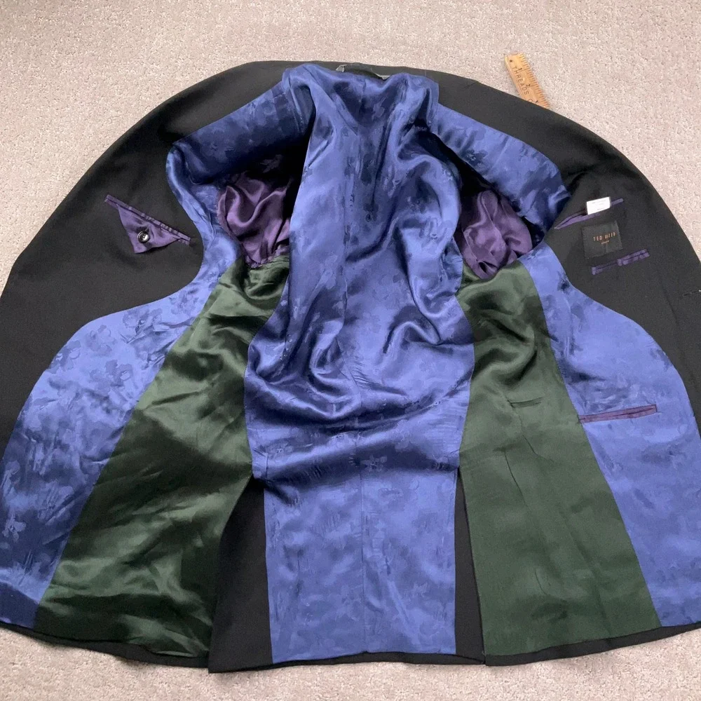 Ted Baker London vent pit lapel