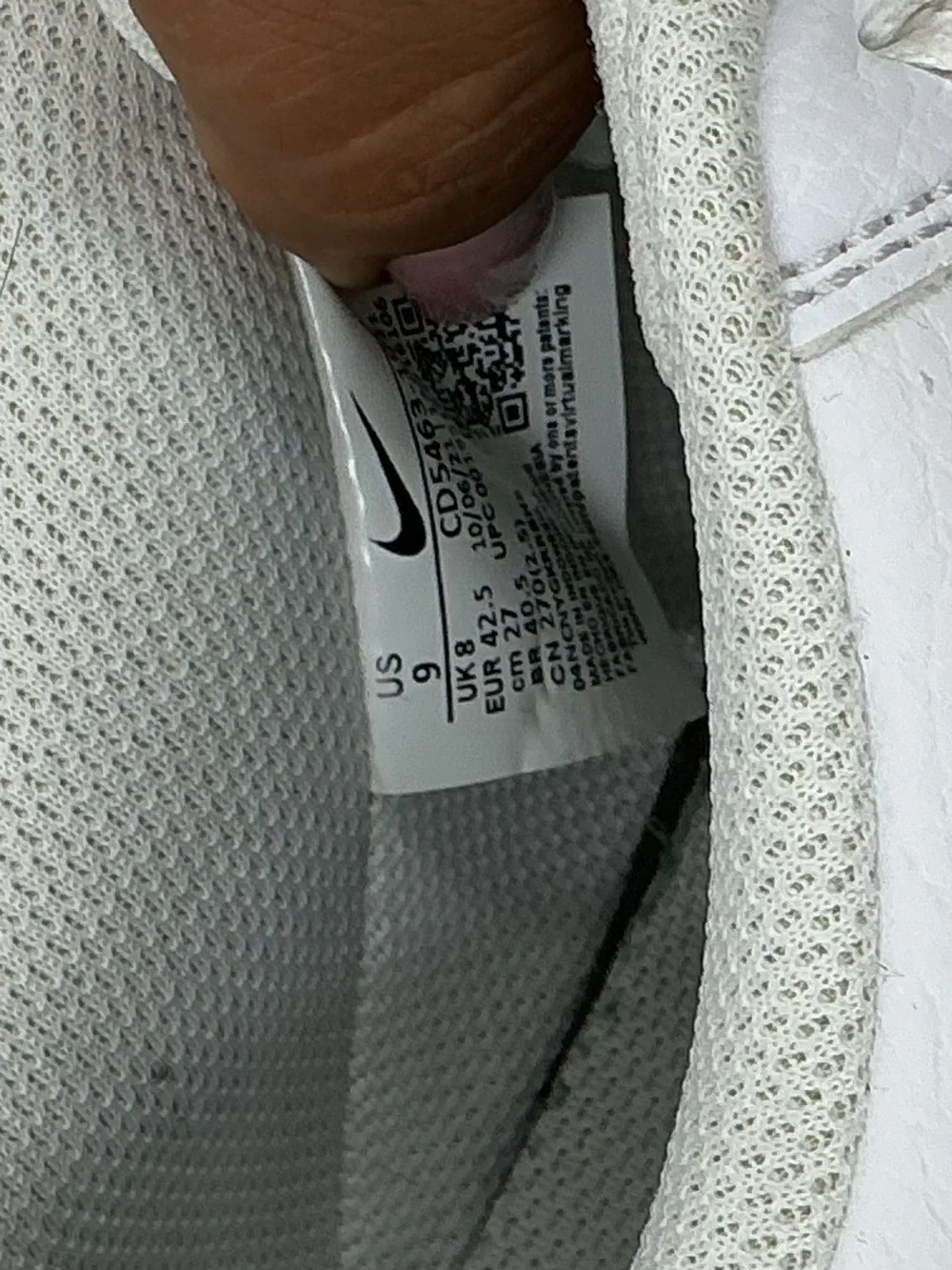 Nike classic crew
