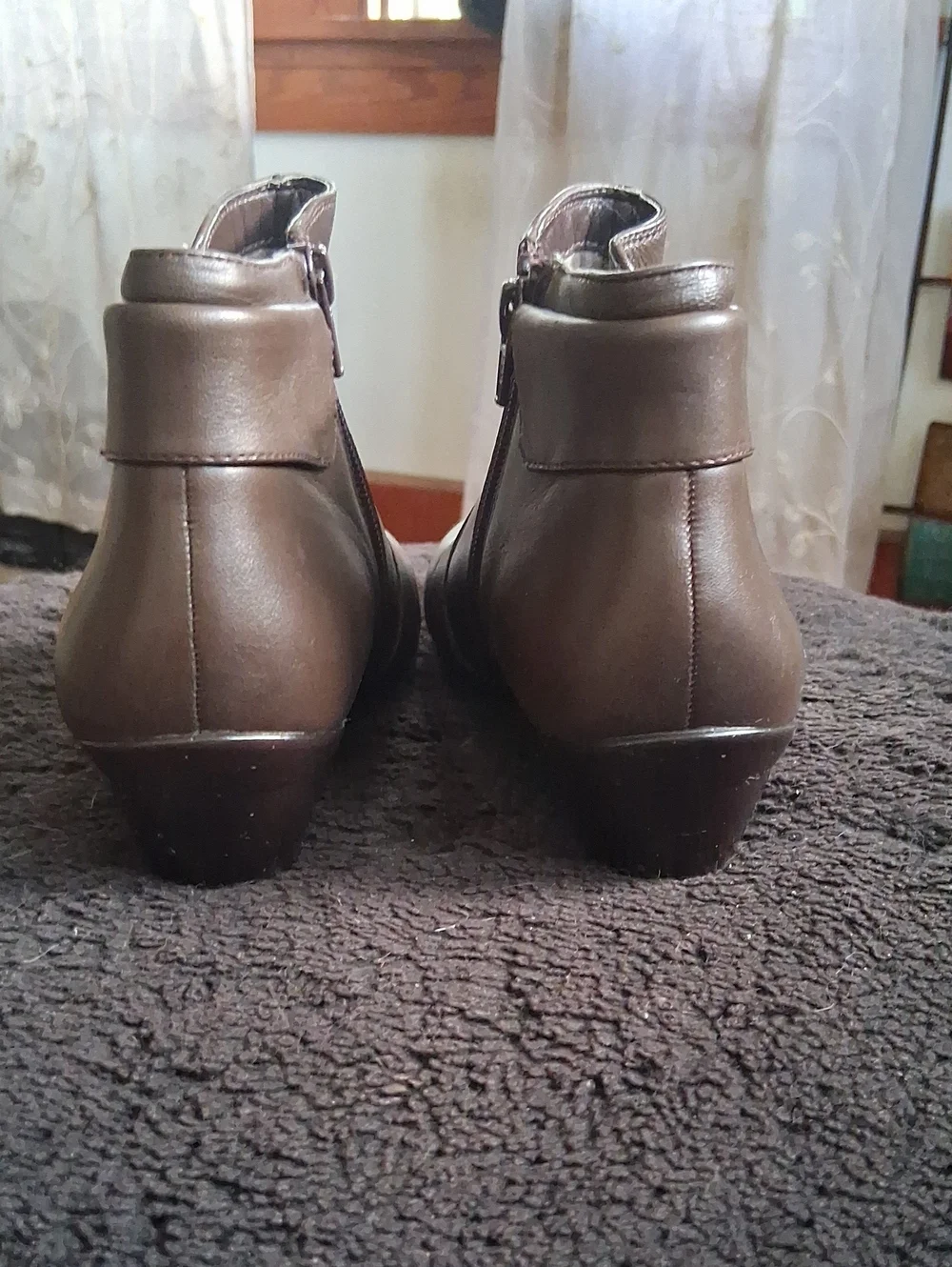 Naturalizer gently used