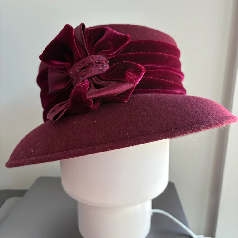 Vintage Elegant Deep Burgundy Hat by SETMAR New York