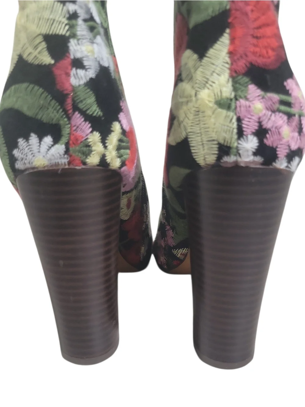 Just Fab Embroidered Block Heel Ankle Booties Size 9.5 EUC