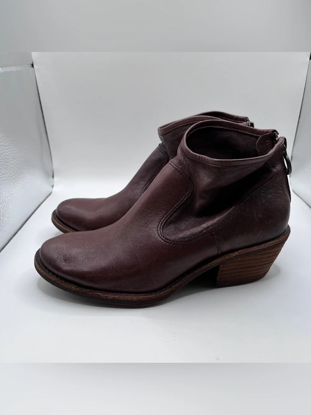 Sofft Aisley Ankle Booties size 6M boots leather