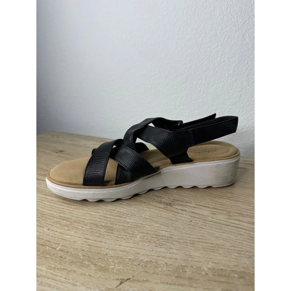 Clarks brand size