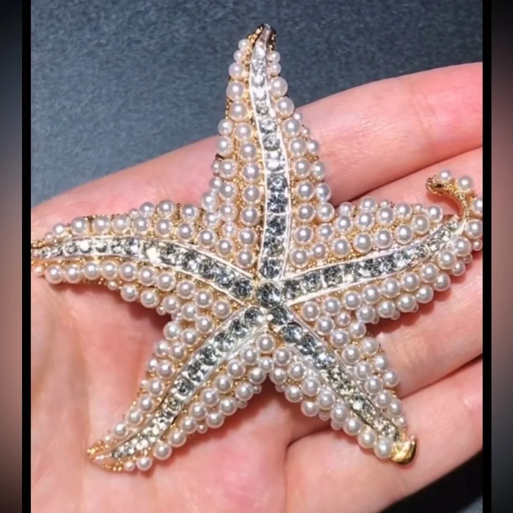 Betsey Johnson Elegant Starfish Pearl Brooch