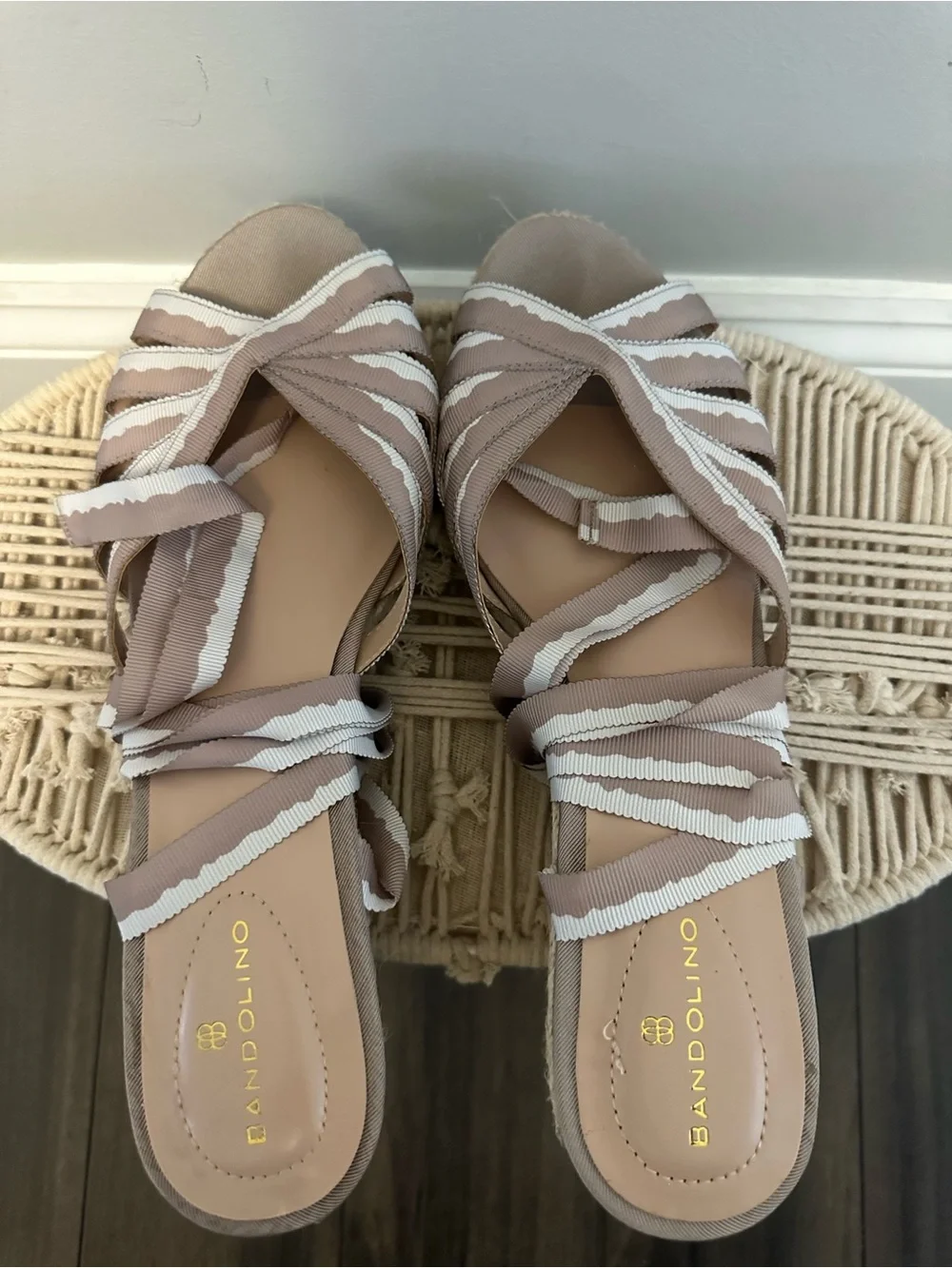 Bandolino stylish beige