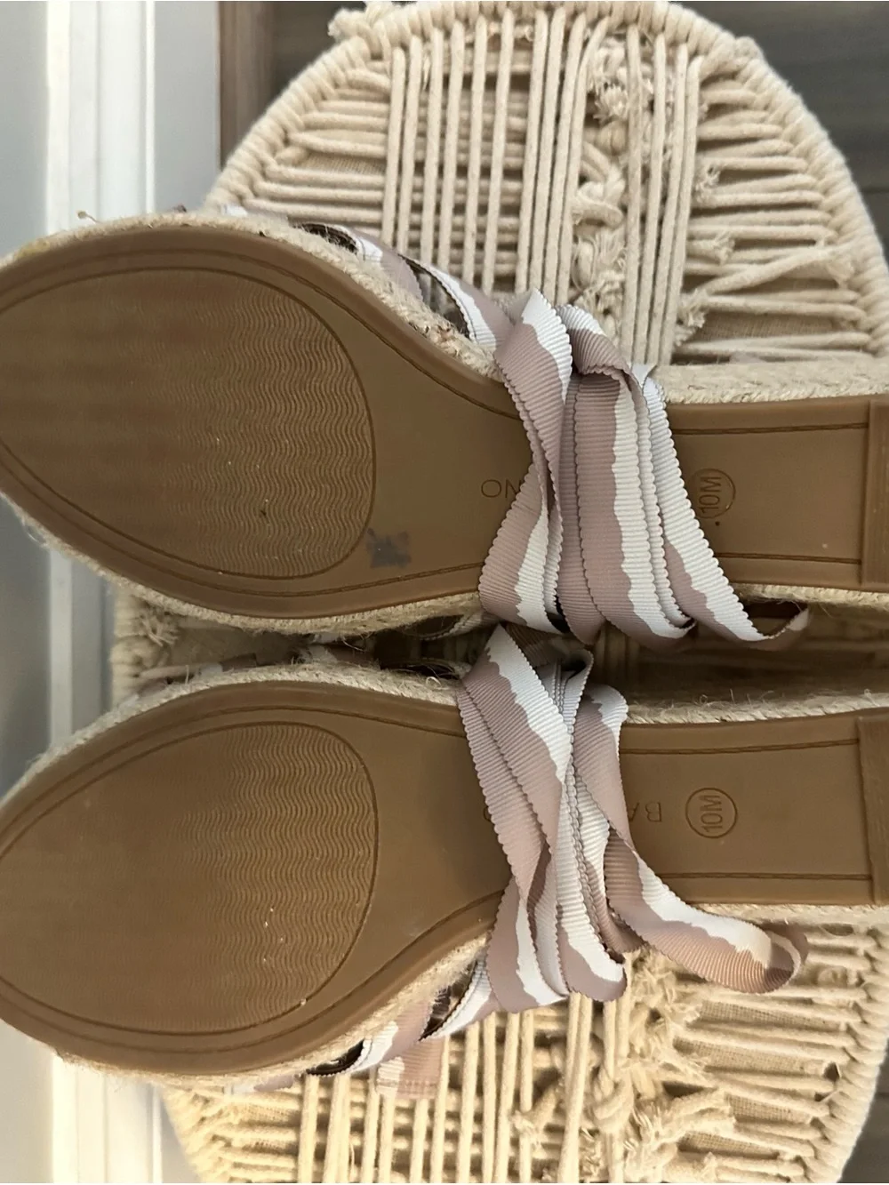 Bandolino stylish beige