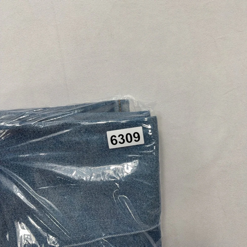 Levis levi 517
