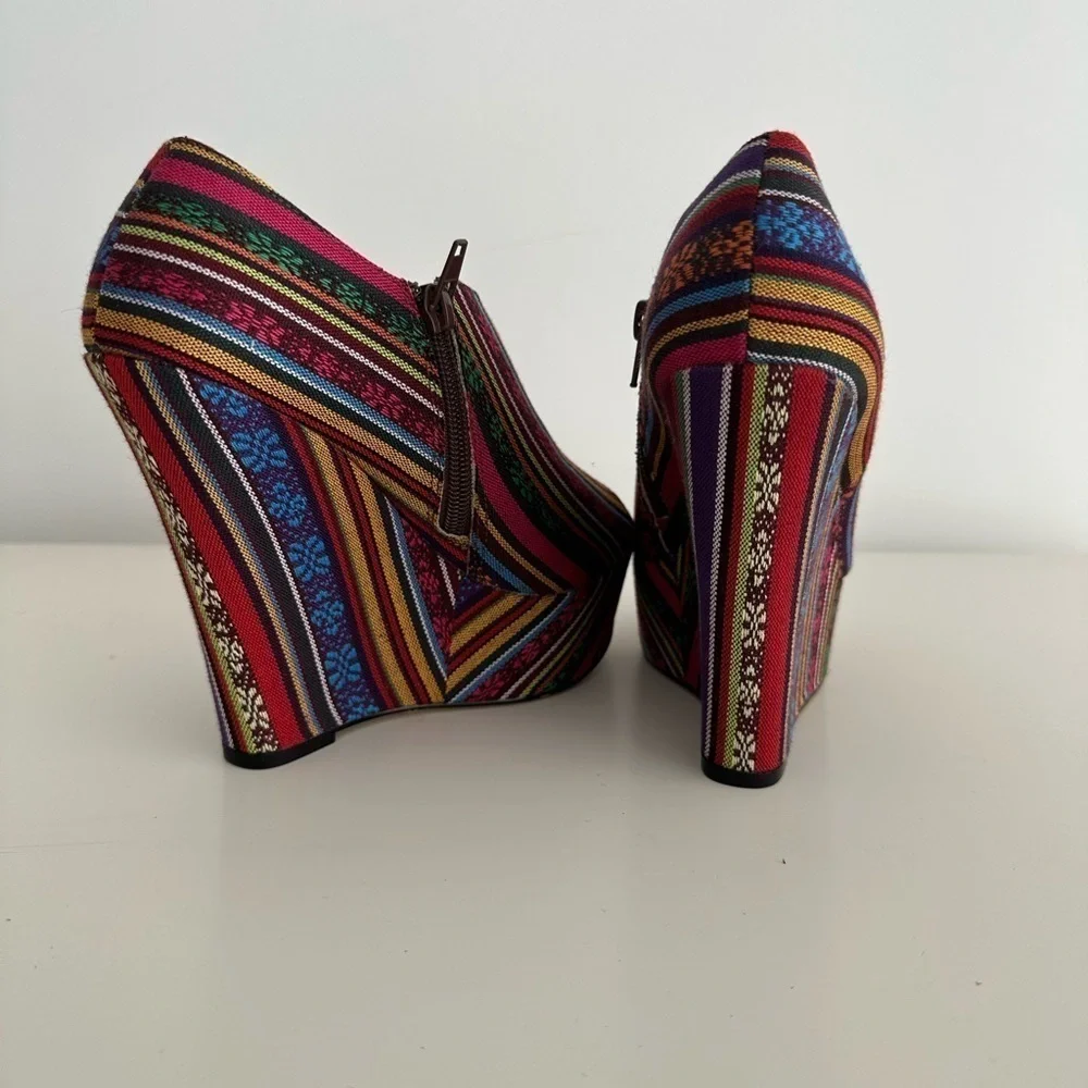 Steve Madden pair steve