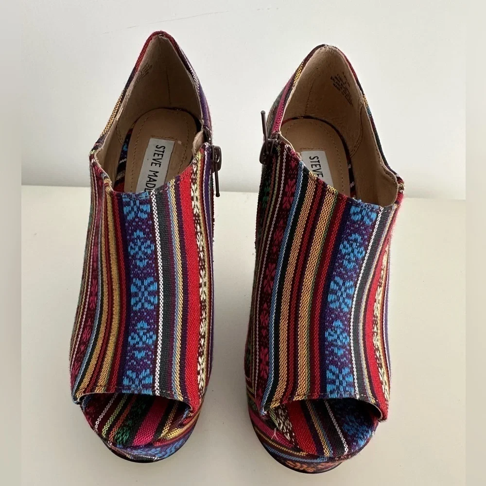Steve Madden pair steve