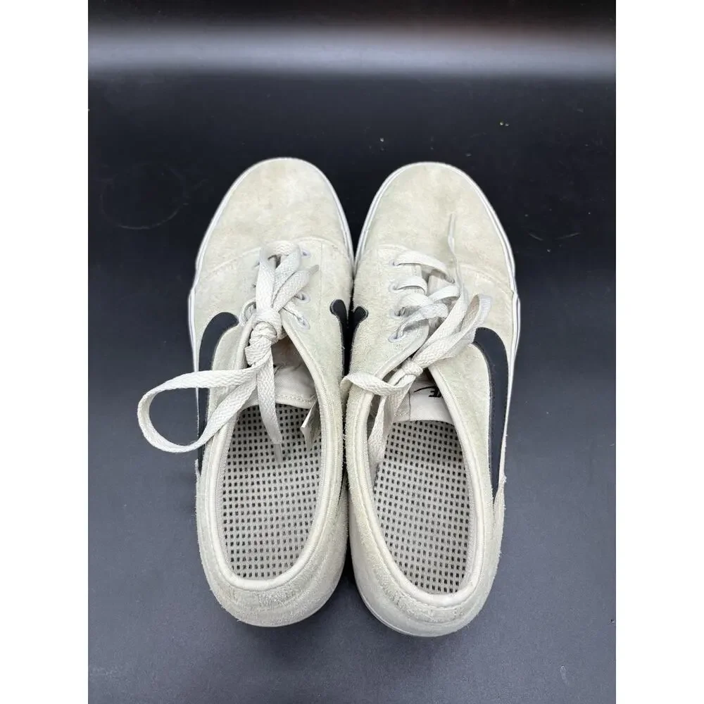 Nike toki low
