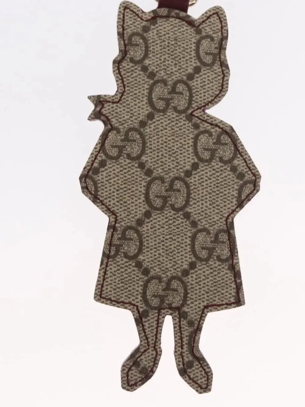 Gucci brand	gucci color	beige