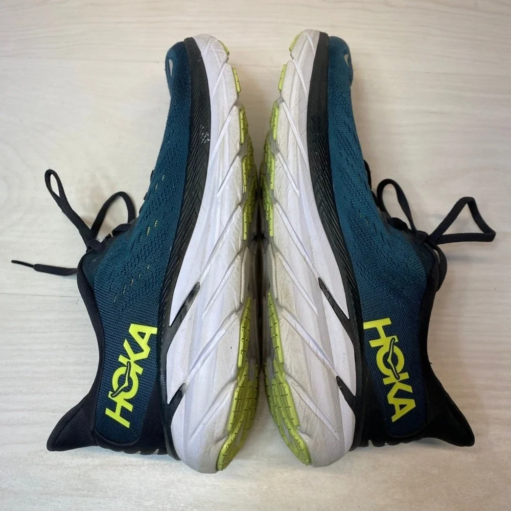 Hoka One One hoka one