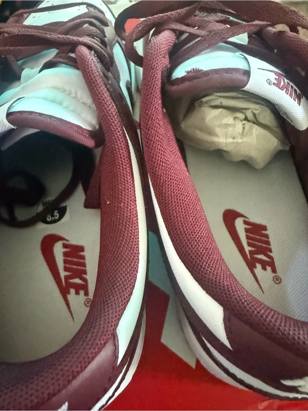 Nike low top