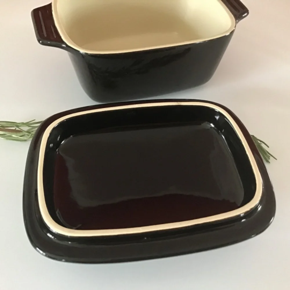New Stoneware Casserole Bakeware with Lid Black White