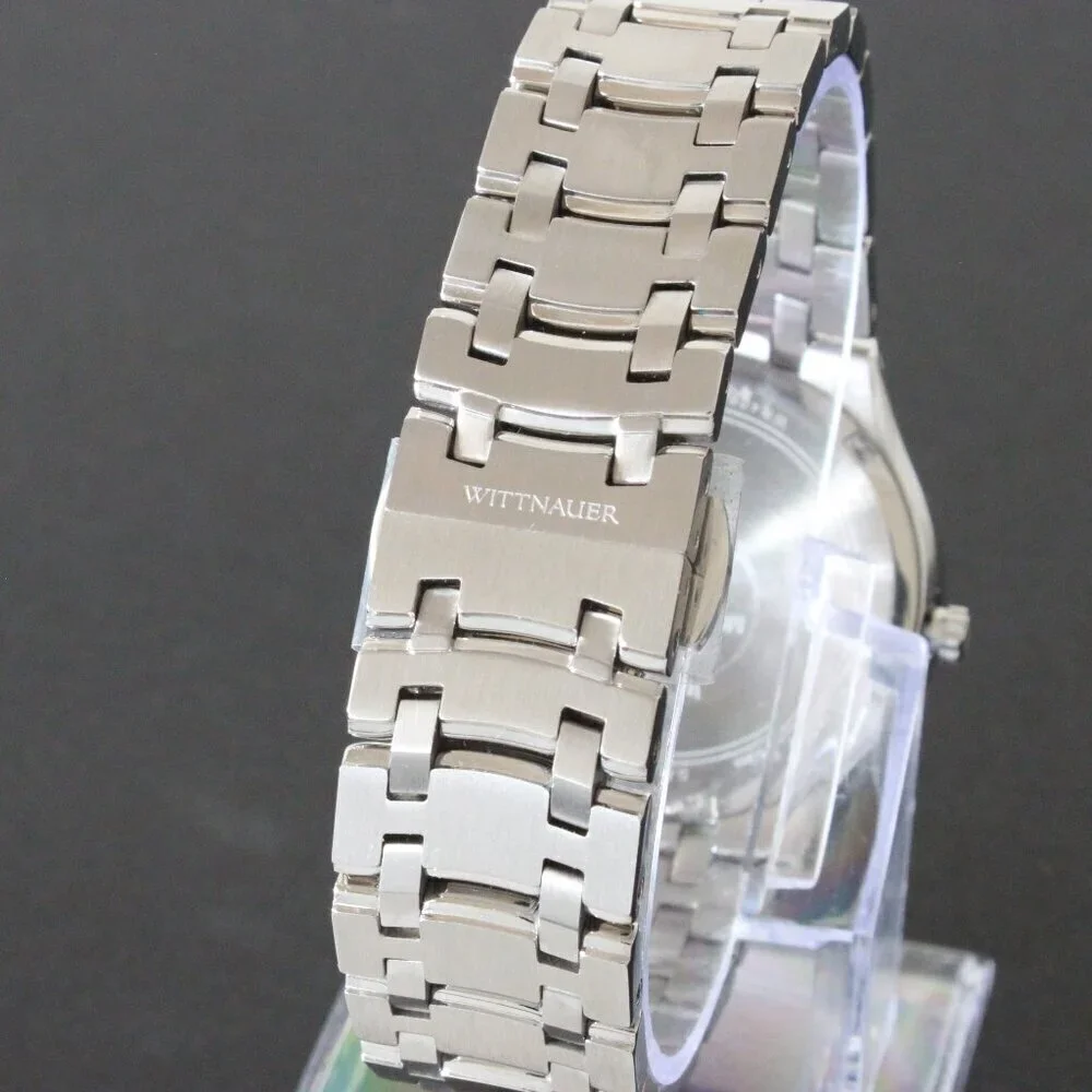 Wittnauer modern understated