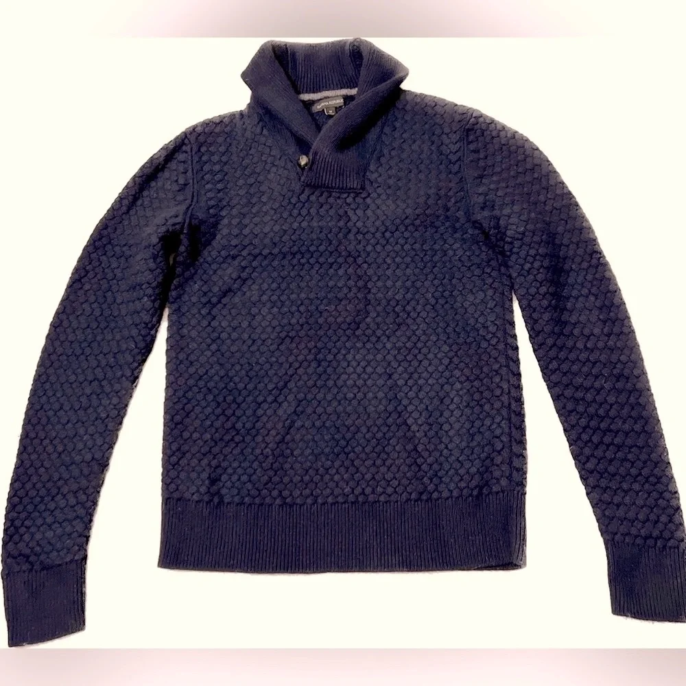 Banana Republic men’s size M navy merino sweater