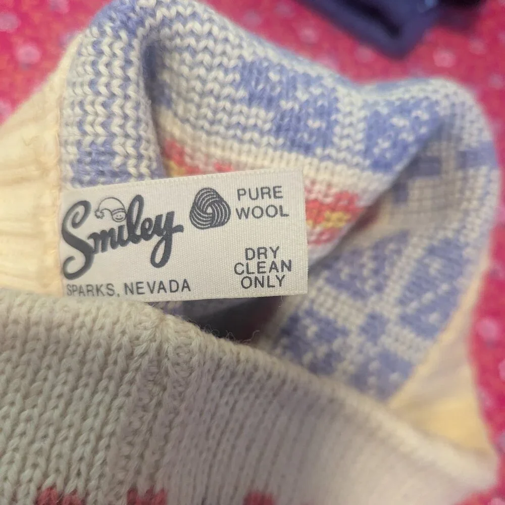 Smiley vintage wool
