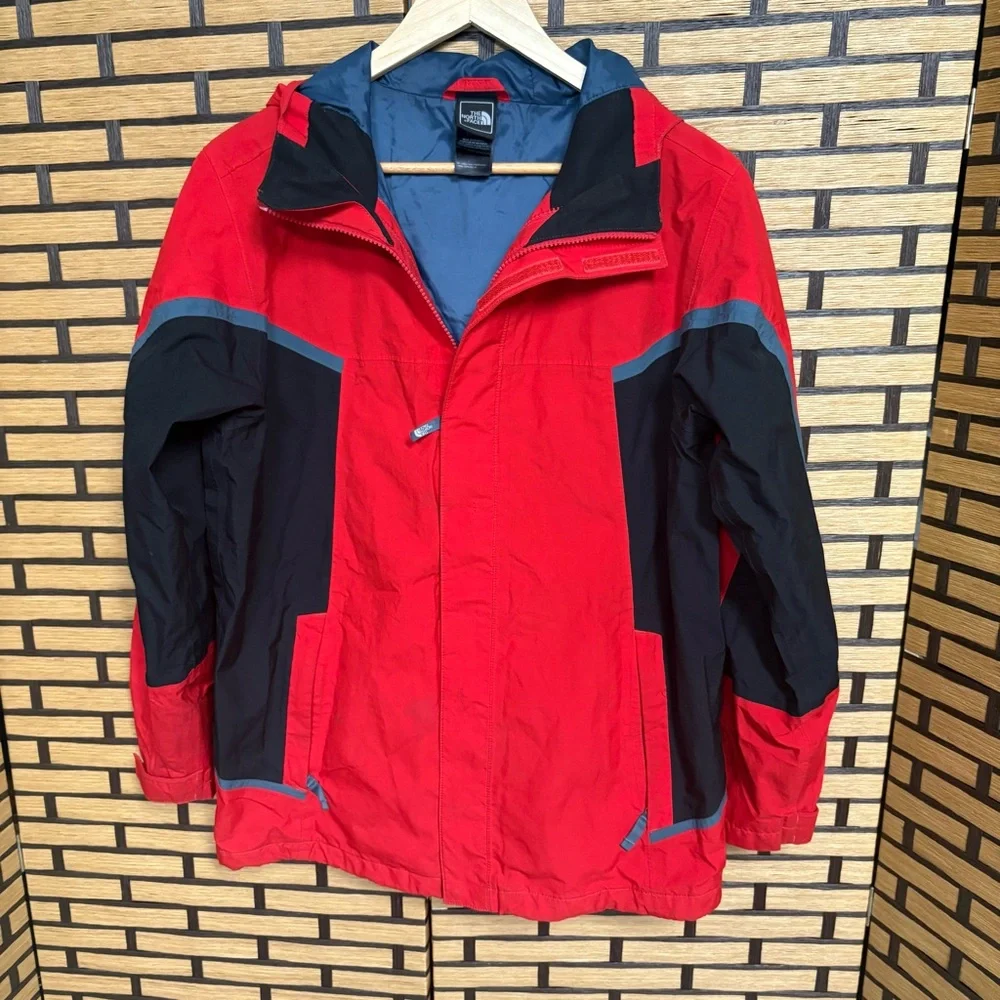 The‎ North Face Red Hyvent Jacket Boys Size XL (18/20)