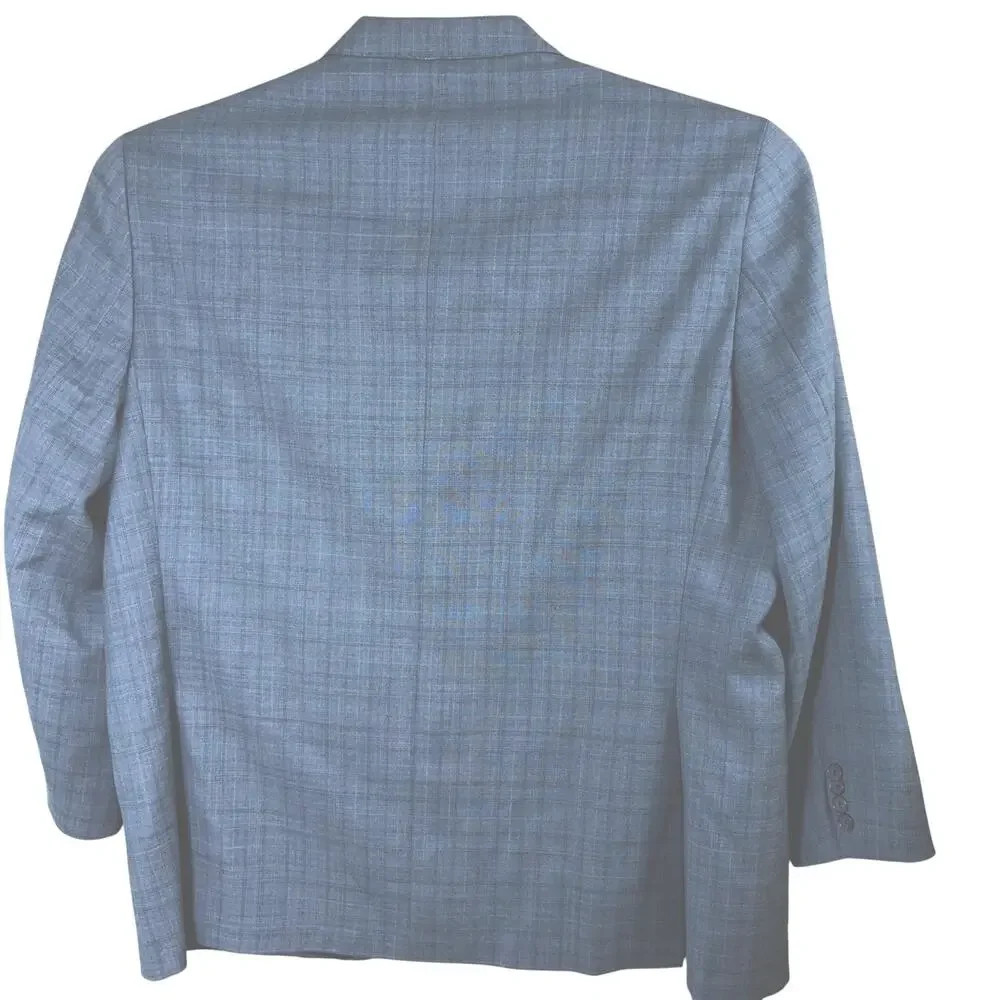 Daniel Cremieux gray 24