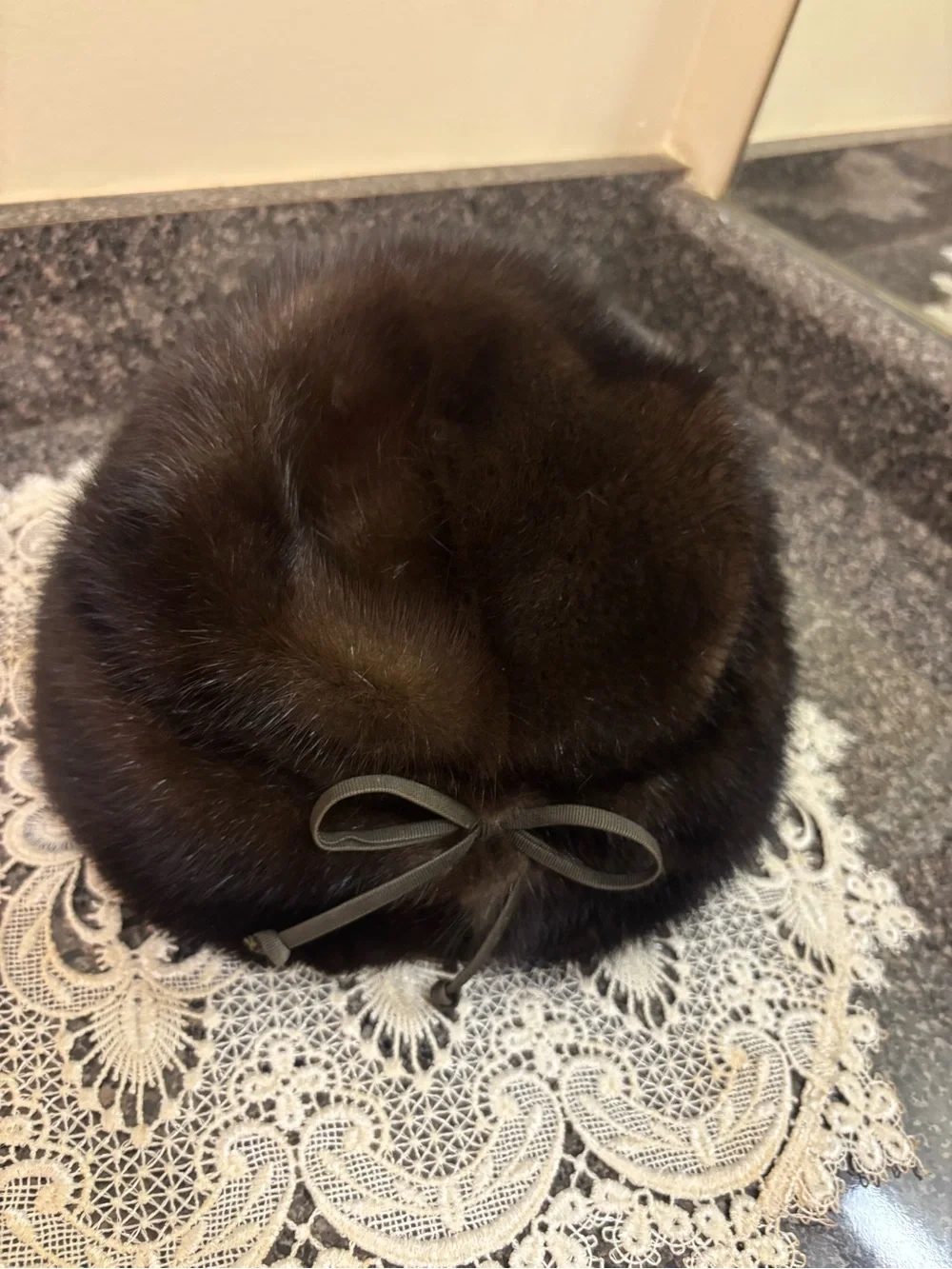 Lora Vintage Mink Hat