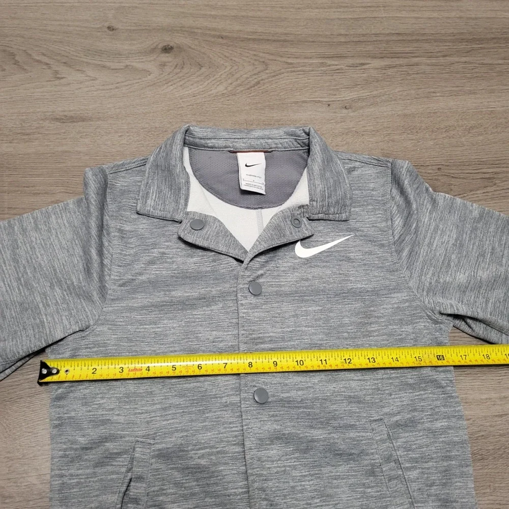 Nike kids therma