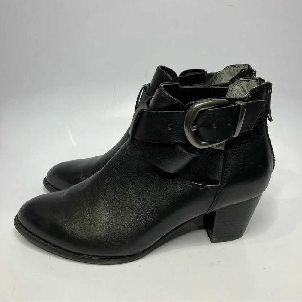 Vionic good heeled size