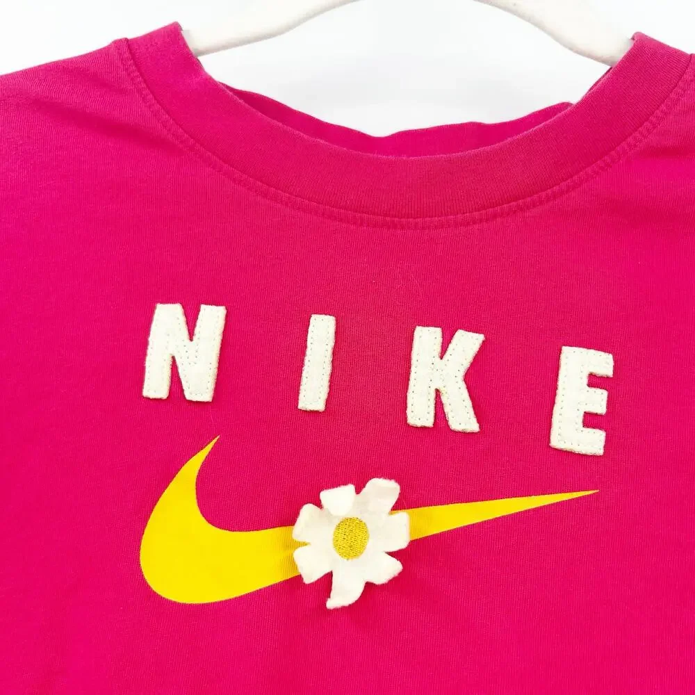 Nike Girls Sportswear Energy Boxy Frilly Flower Sunflower Swoosh Logo Boxy Tee L