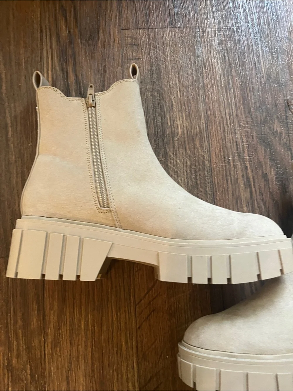 Madden Nyc stylish cream