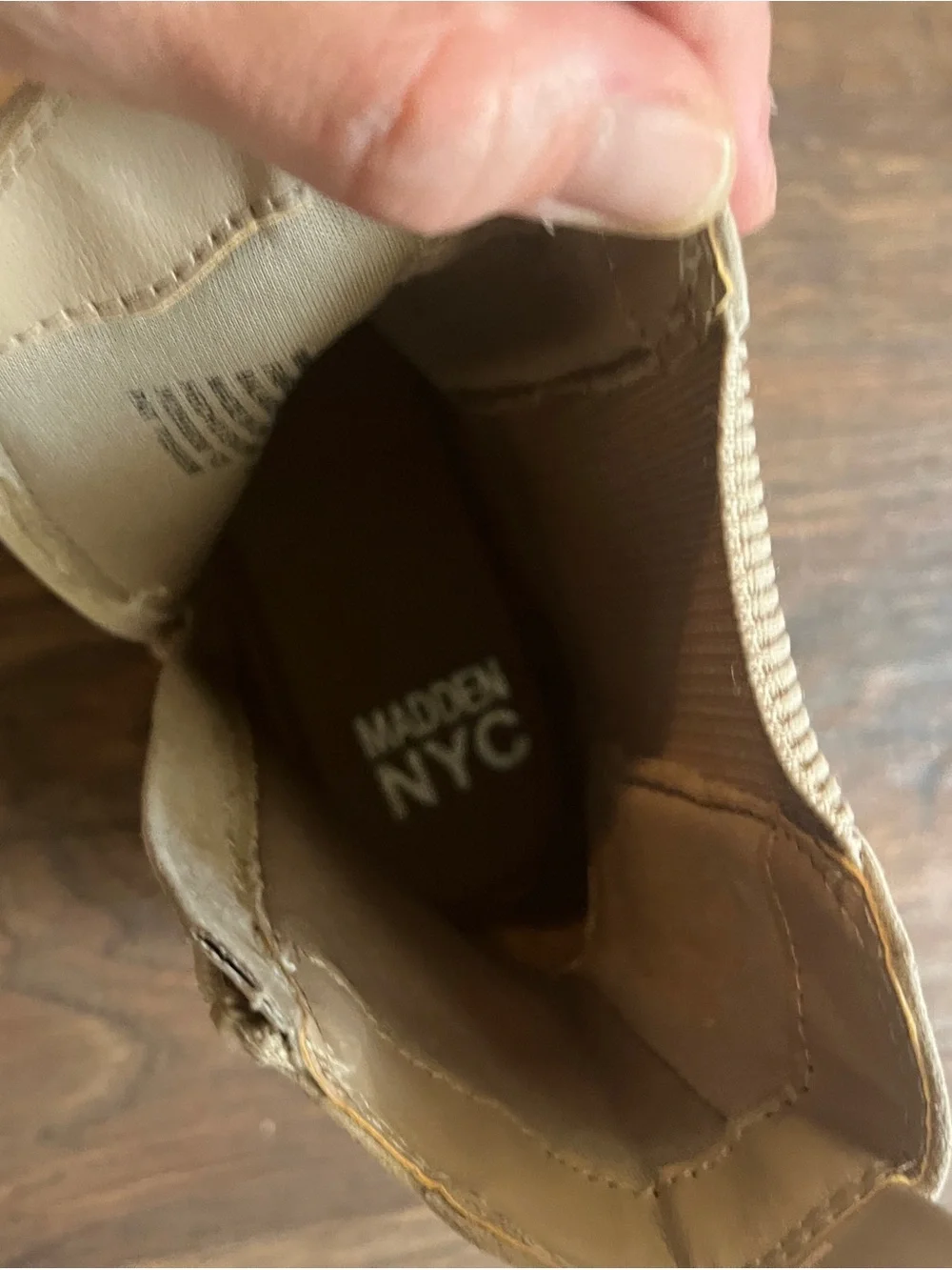 Madden Nyc stylish cream