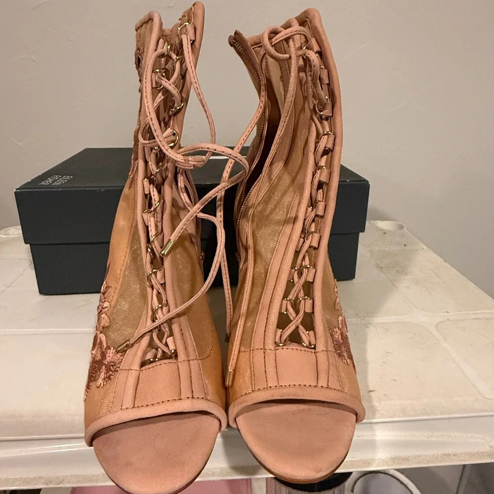 Gianni Bini accents perfect