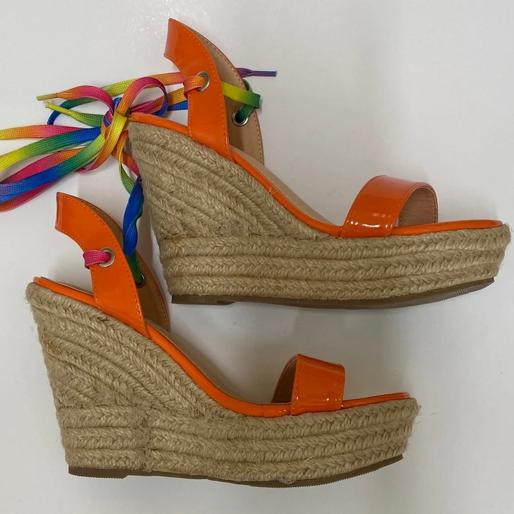 Liliana bright orange