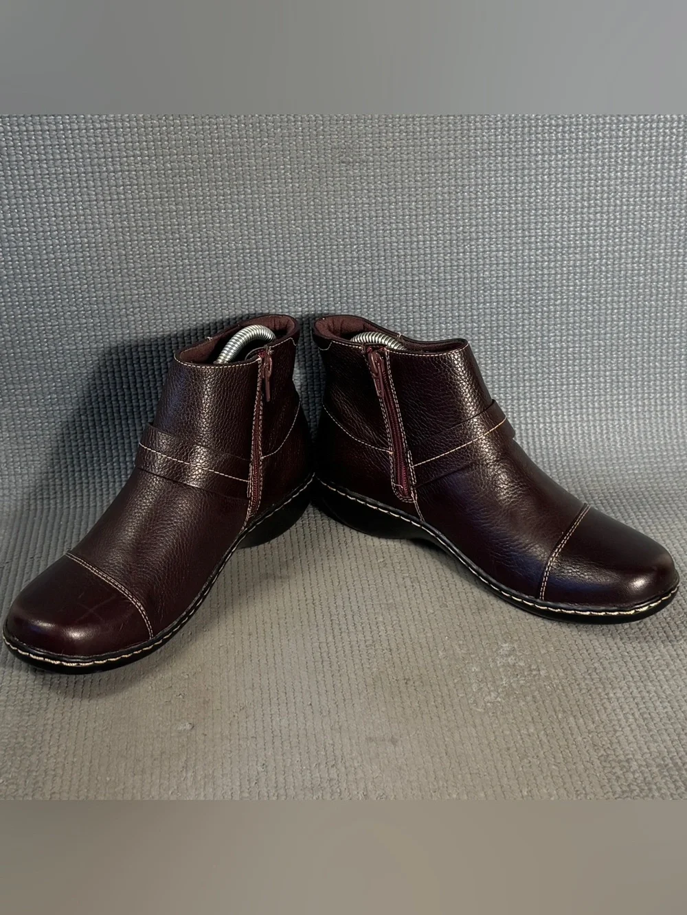 Clarks leather or we