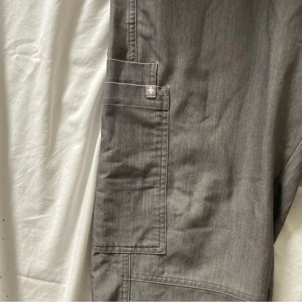 Figs men’s axim