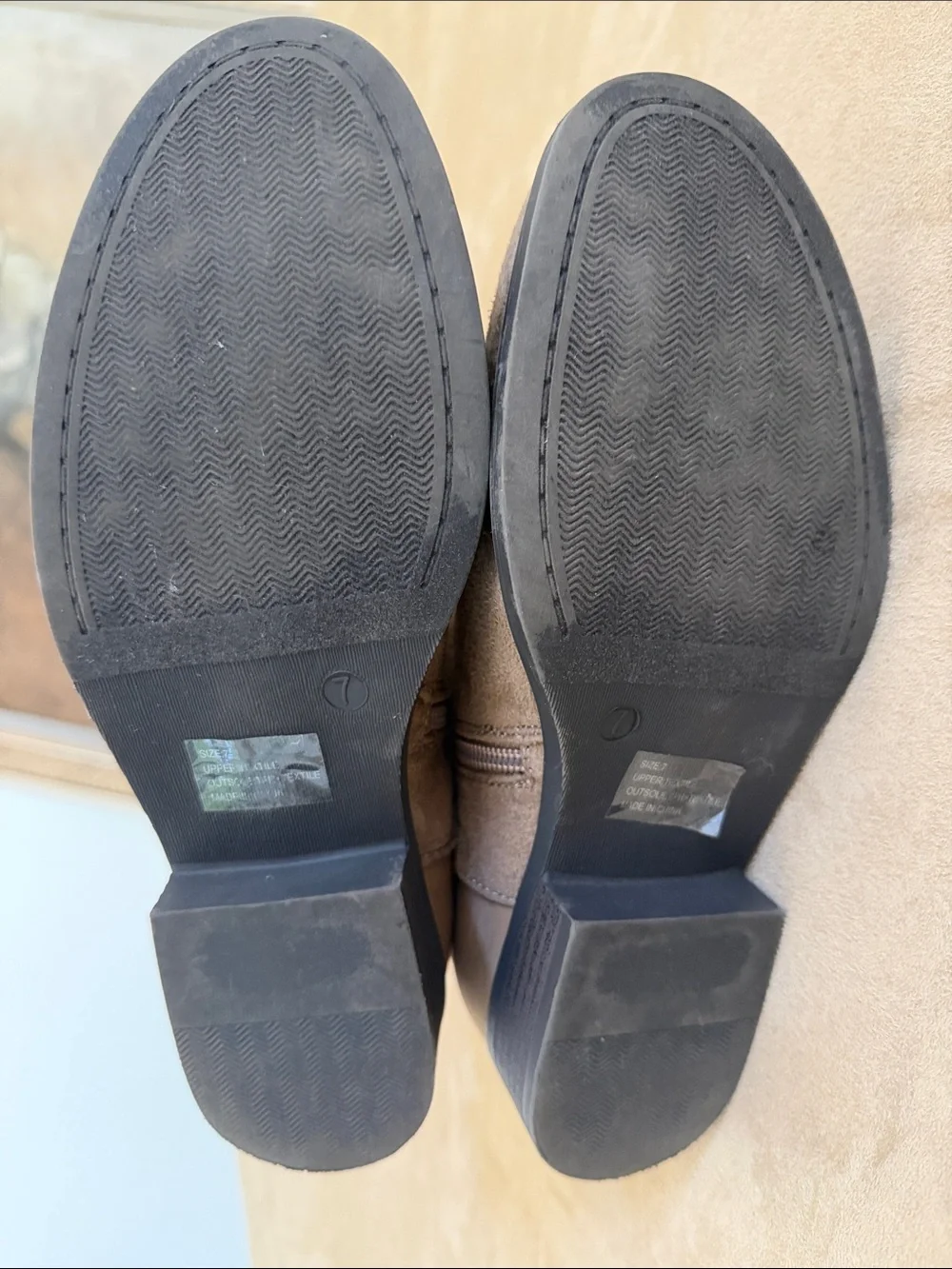 unbranded chic taupe
