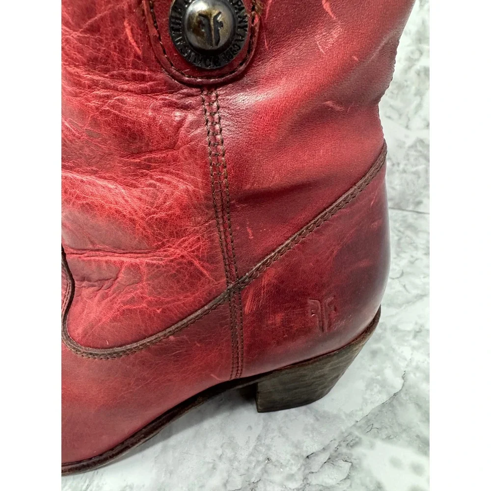Frye feature any